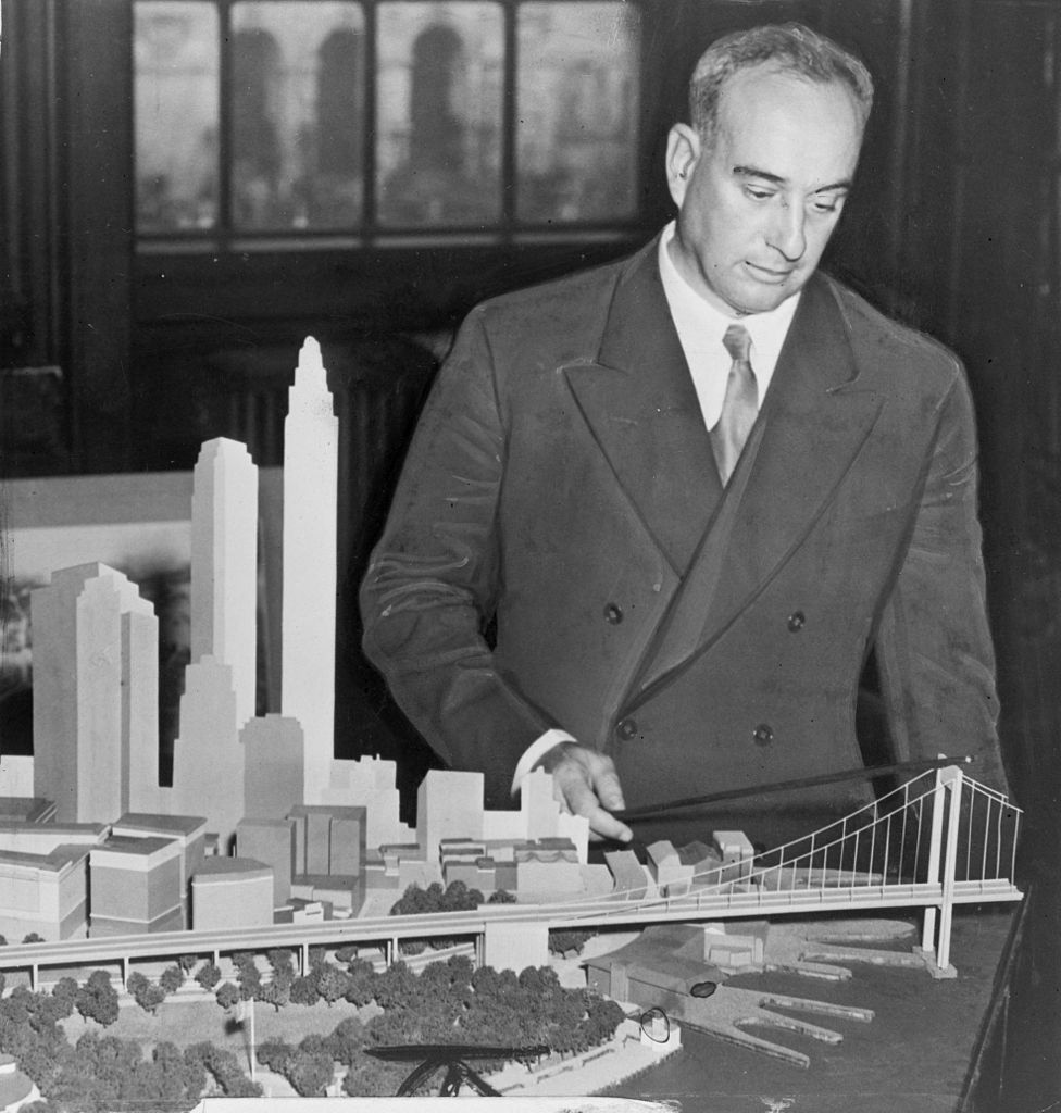 Robert_Moses_with_Battery_Bridge_model